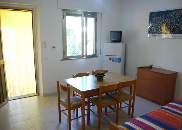 מלון דירות Varantur 3*