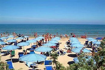 מלון דירות Varantur