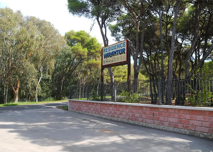 מלון דירות Varantur 3*