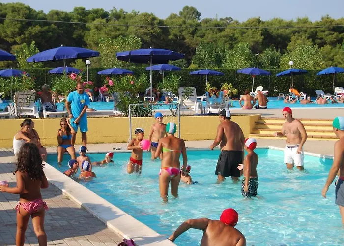 מלון דירות Varantur 3*