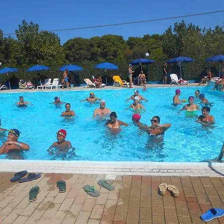 Varantur Aparthotel Cagnano Varano