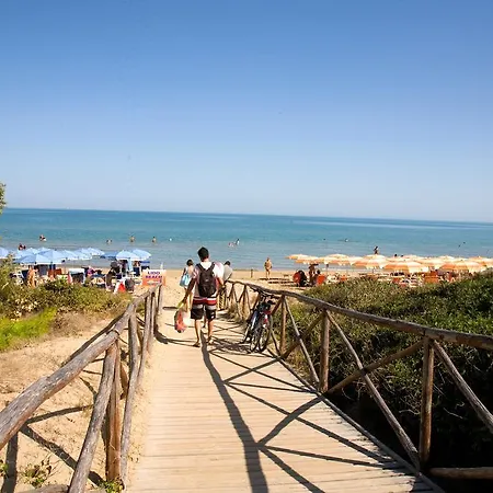 Varantur Aparthotel 3*