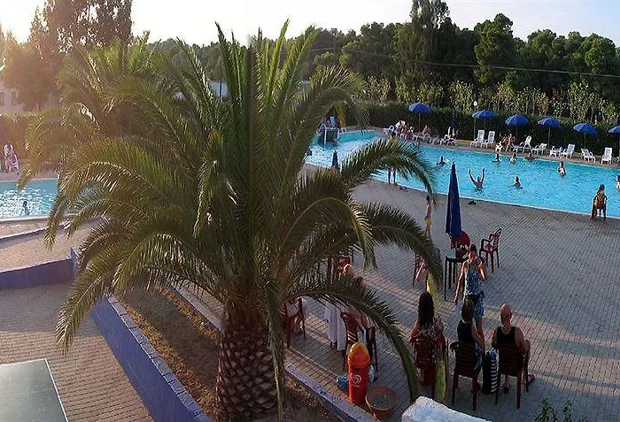 Varantur Aparthotel Cagnano Varano